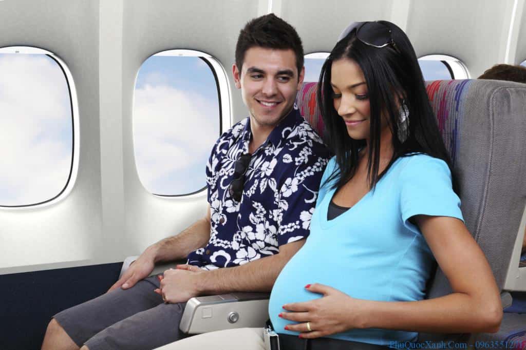Những mẹo hữu ích dành cho phụ nữ mang thai khi đi du lịch